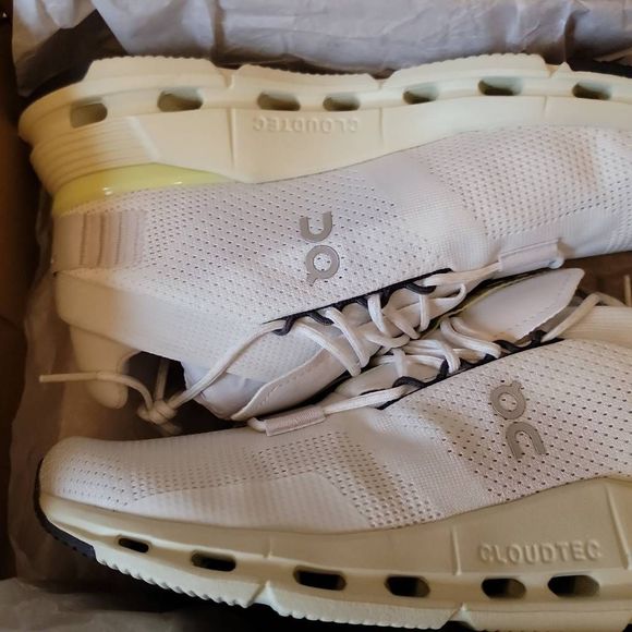 On running  On Shoes Cloudnova Undyed White/Seeding Men 
7.5
Box as is - Picture 4 of 9